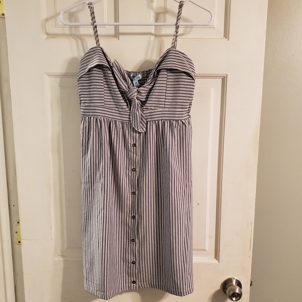 Juniors dress